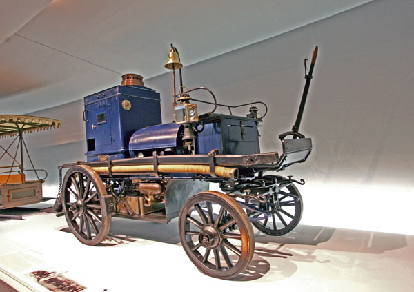 (92-2c)08-01-15_1964 1892 Daimler Motorized Fire-Fighting Pump.JPG